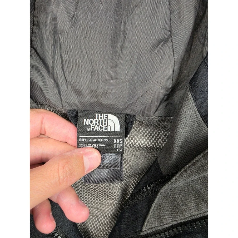 The North Face HyVent Jacket Boys XXS Black Hooded Rain Shell Reflective Stripe